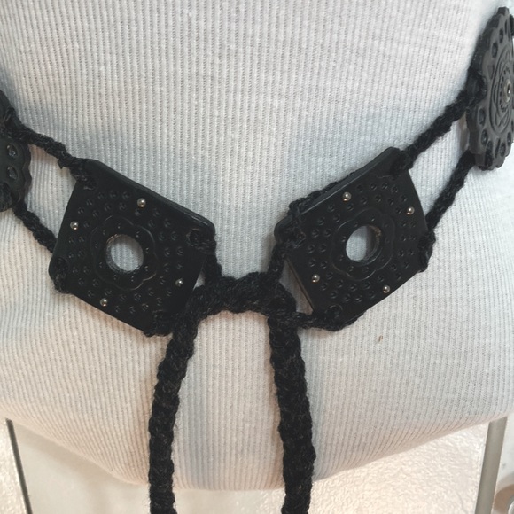 Black & Silver Tooled Leather & Silver Metal Medallions Boho Bohemian Belt - Picture 4 of 14